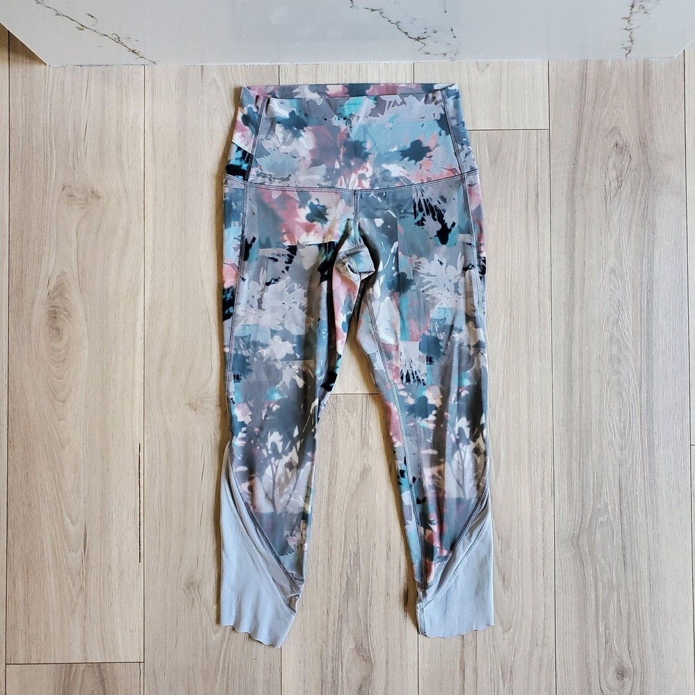Lululemon Leggings S 6 Untamed Nature Wunder Under High Rise Scallop 23" Crop
